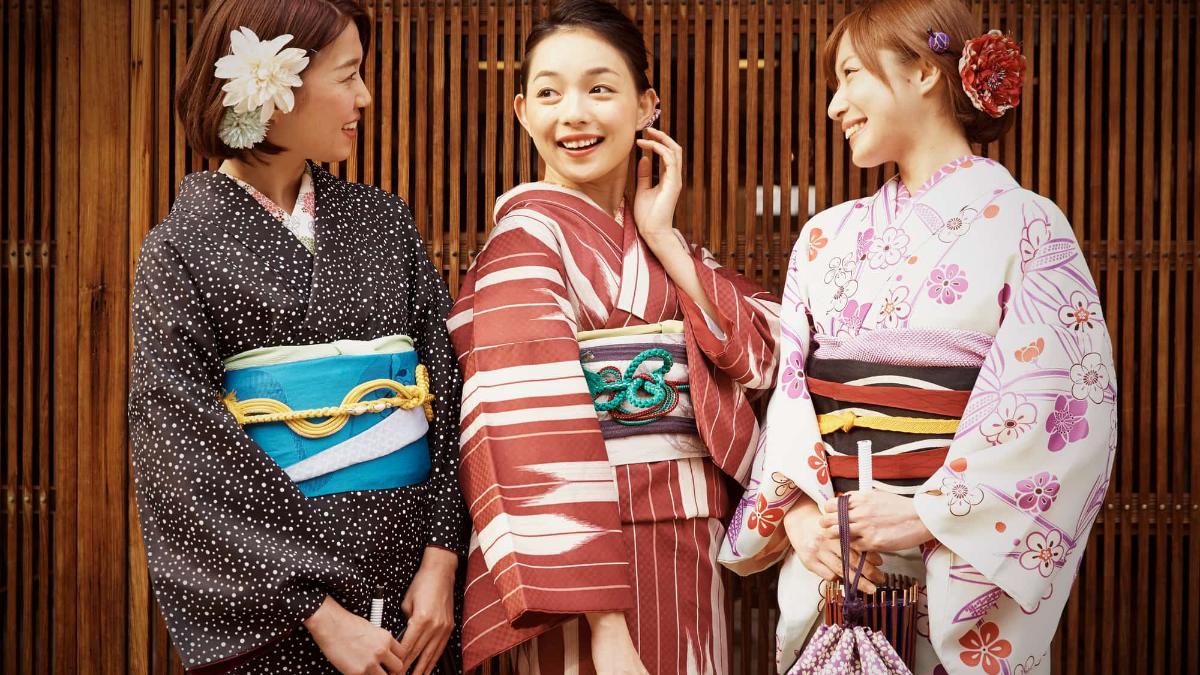 日本人形 伝統的な花柄着物 注文受付中 花魁風着物 - 人形着物 | minne byGMOペパボ 国内